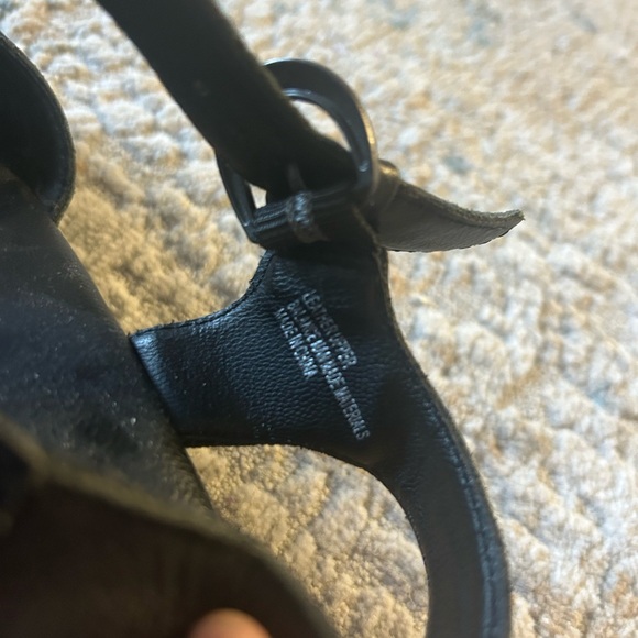 Cute Boc Born shoes! - Picture 3 of 8